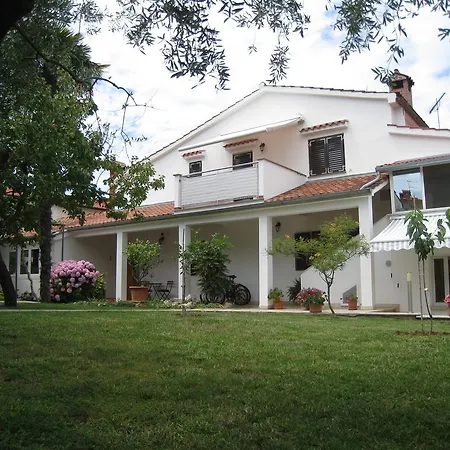 Apartment Luisa Porec Exterior photo